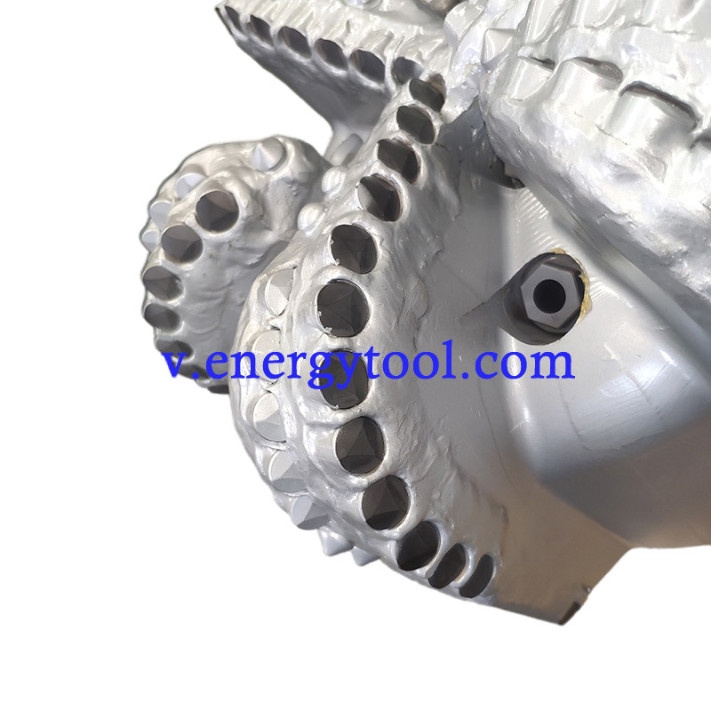 ENG API ISO Oil Gas Geothermal Water Well Rock Cutting PDC Matrix Body Diamond Drill Bits